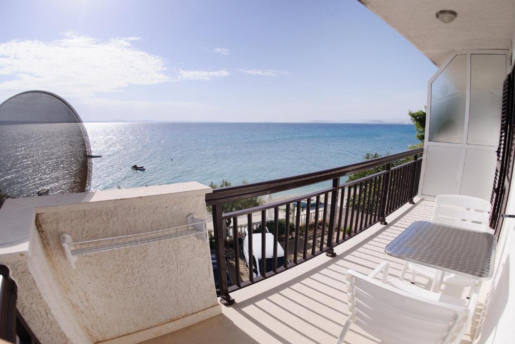 Apartments Petricevic Podstrana Dış mekan fotoğraf