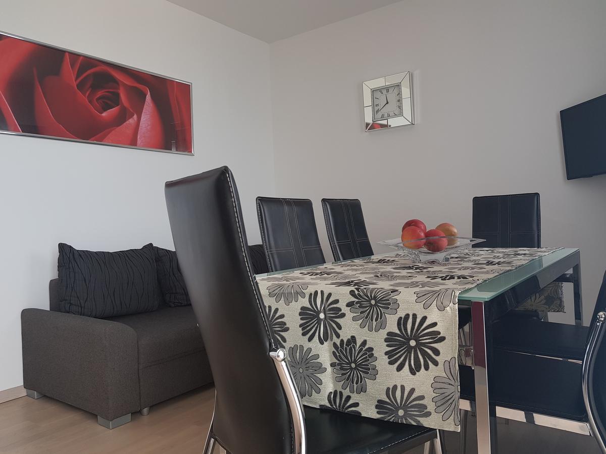 Apartments Petricevic Podstrana Dış mekan fotoğraf