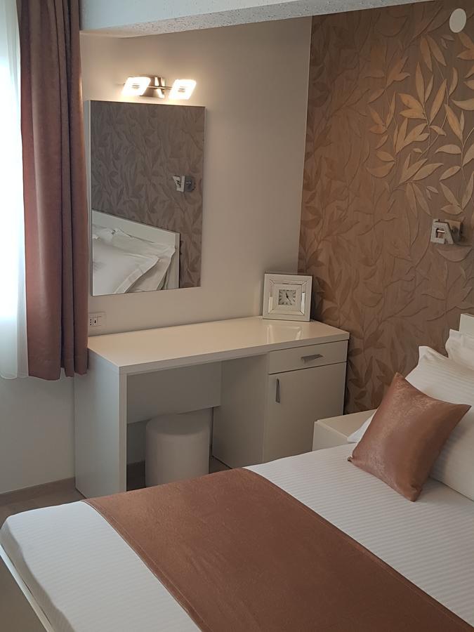 Apartments Petricevic Podstrana Dış mekan fotoğraf