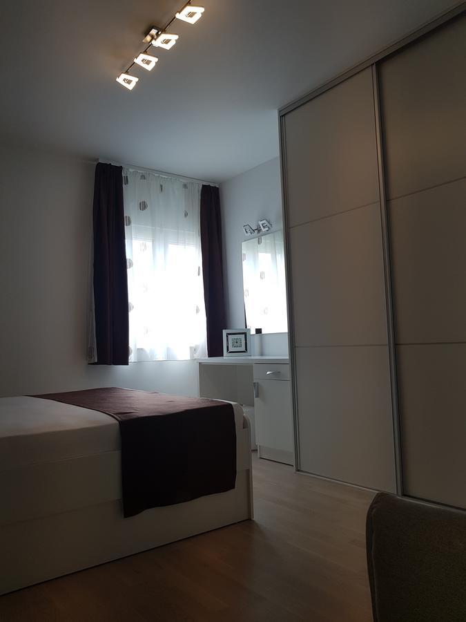 Apartments Petricevic Podstrana Dış mekan fotoğraf