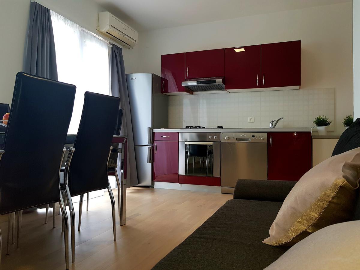 Apartments Petricevic Podstrana Dış mekan fotoğraf