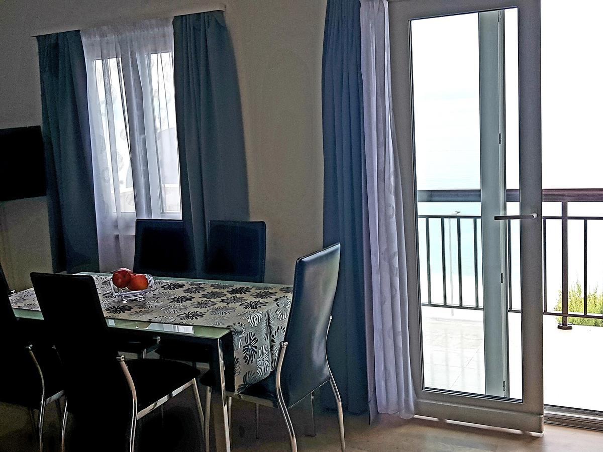 Apartments Petricevic Podstrana Dış mekan fotoğraf